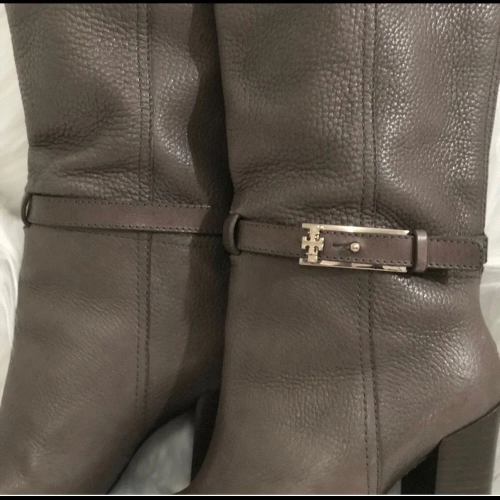 Tory Burch Taupe Stacked Heel Boots | Size 7.5
